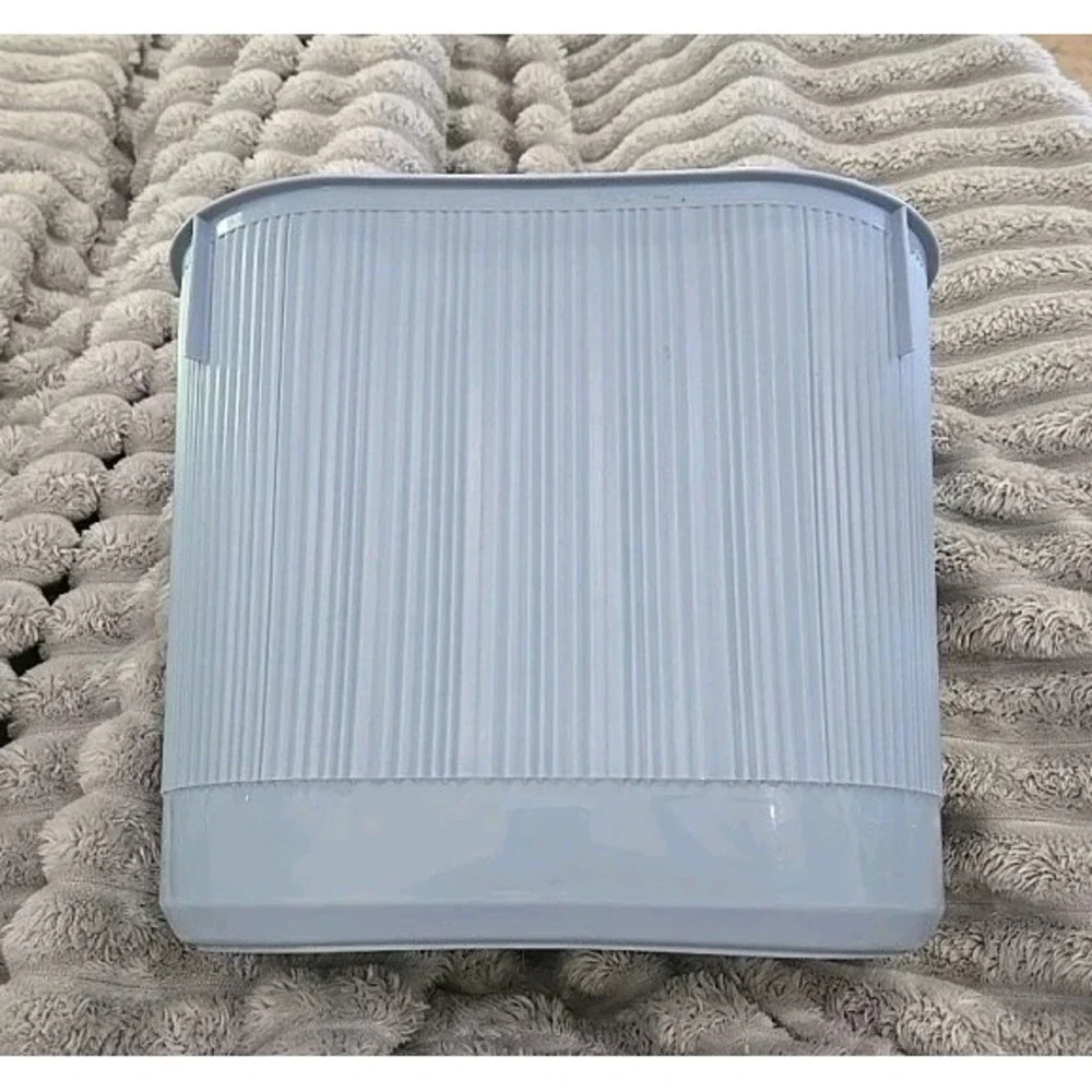 Vintage Rubbermaid 2954 Country Blue Oval Wastebasket Trash Can